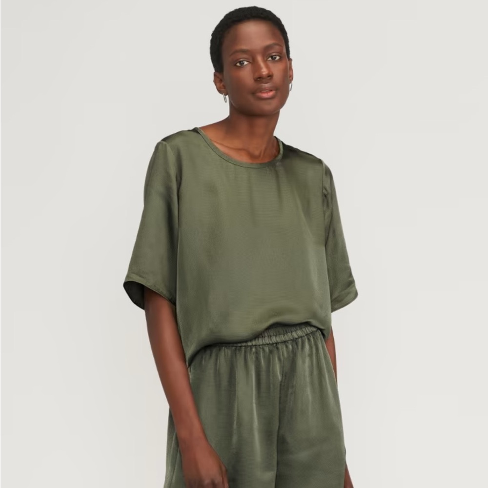 Everlane NWT size xs.